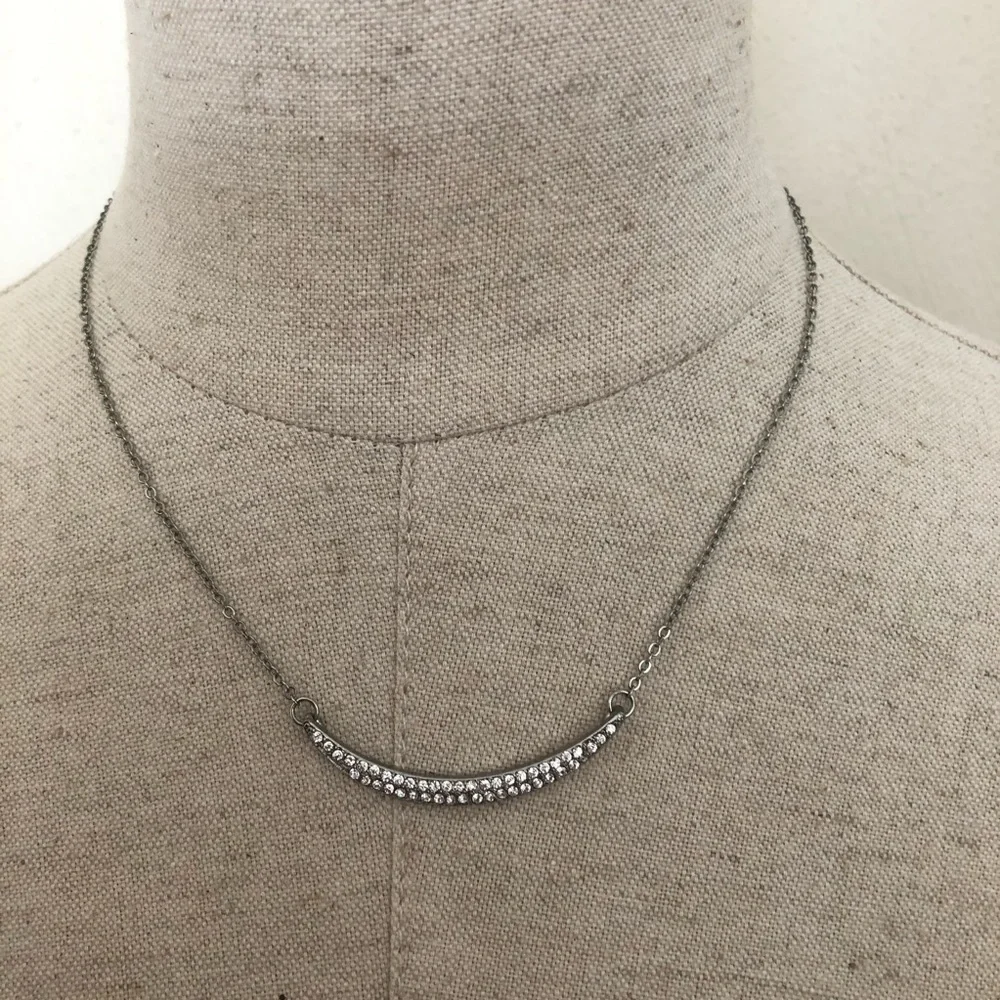 Costume Jewelry Necklace with Adjustable Chain